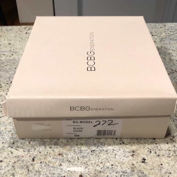 BCBGeneration Model - Picture 5 of 5